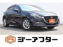 2017 Mazda Axela