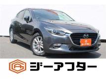 2017 Mazda Axela