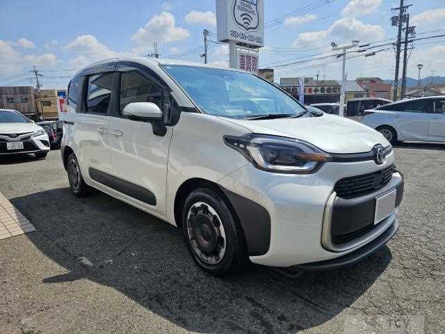 2025 Toyota Sienta