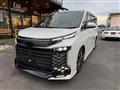 2025 Toyota Voxy