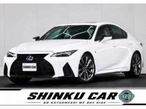 2021 Lexus IS