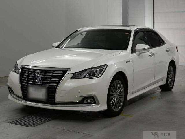 2016 Toyota Crown Hybrid
