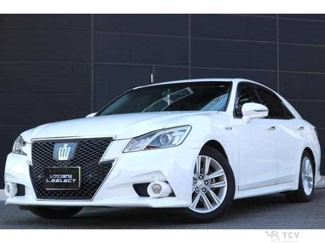 2014 Toyota Crown Hybrid