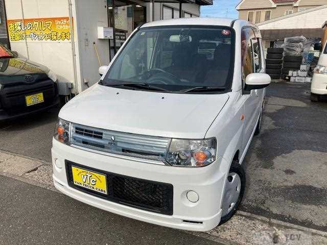 2012 Mitsubishi Toppo