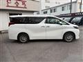 2019 Toyota Alphard Hybrid