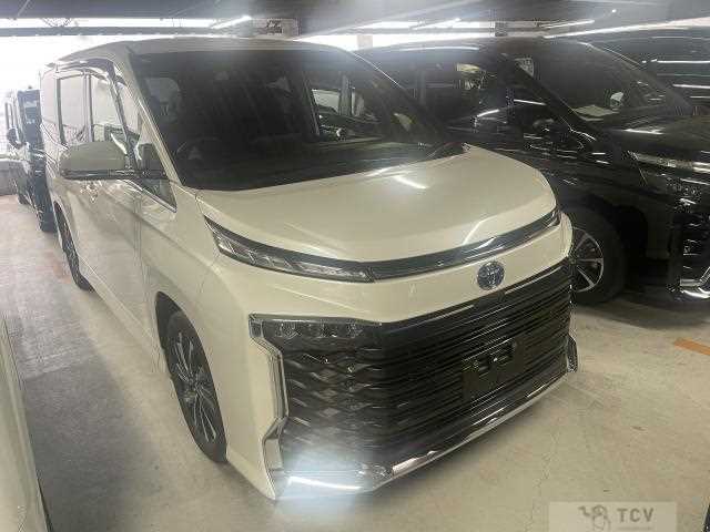 2025 Toyota Voxy