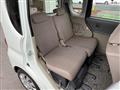 2011 Daihatsu Tanto