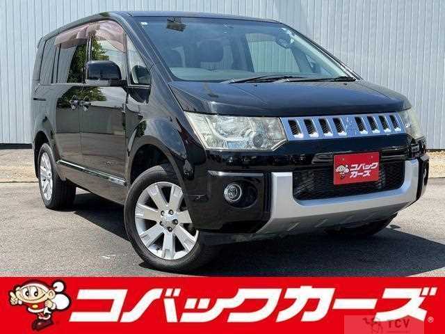 2013 Mitsubishi Delica D5