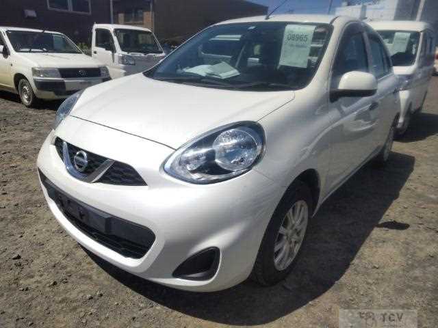 2017 Nissan March