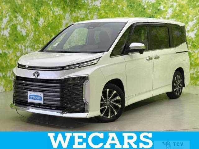 2022 Toyota Voxy