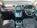 2012 Toyota Vellfire