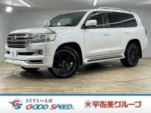 2017 Toyota Land Cruiser