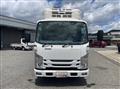 2017 Isuzu Elf Truck