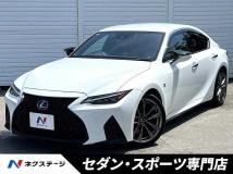2021 Lexus IS