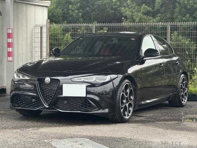 2025 Alfa Romeo Alfa Romeo Others