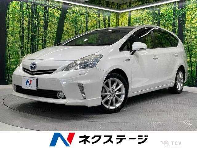 2013 Toyota PRIUS α