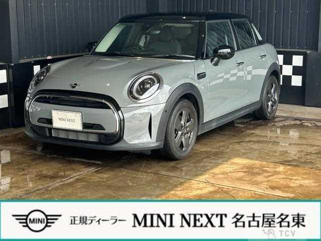 2022 BMW MINI