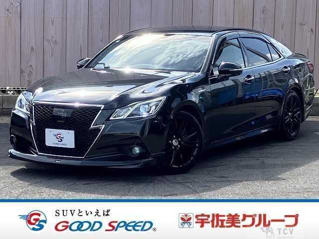 2013 Toyota Crown Hybrid