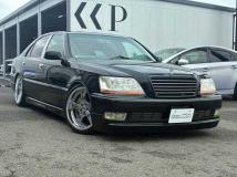 2000 Toyota Crown Majesta