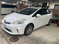 2012 Toyota PRIUS α