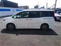 2016 Toyota Noah