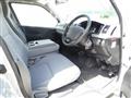 2004 Toyota Hiace Van