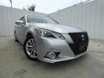 2013 Toyota Crown Hybrid