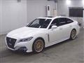 2019 Toyota Crown Hybrid