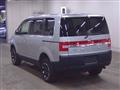 2016 Mitsubishi Delica D5
