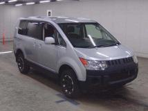 2016 Mitsubishi Delica D5