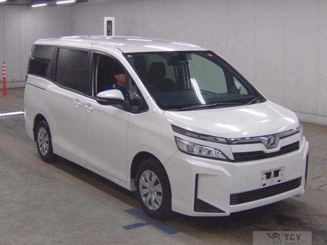 2020 Toyota Voxy