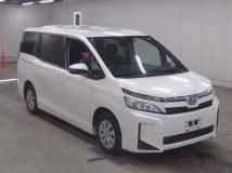 2020 Toyota Voxy