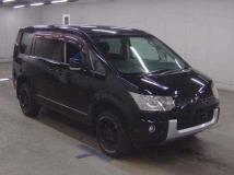 2011 Mitsubishi Delica D5