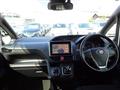 2016 Toyota Voxy