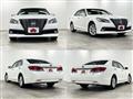 2013 Toyota Crown Hybrid