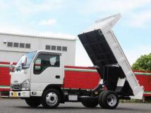 2017 Isuzu Elf Truck