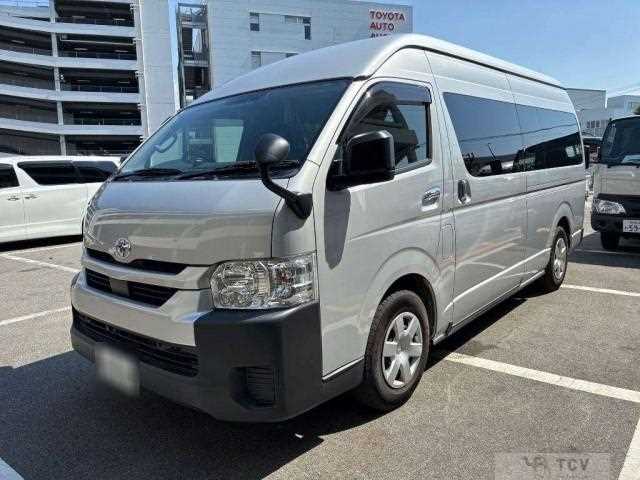 2023 Toyota Hiace Commuter
