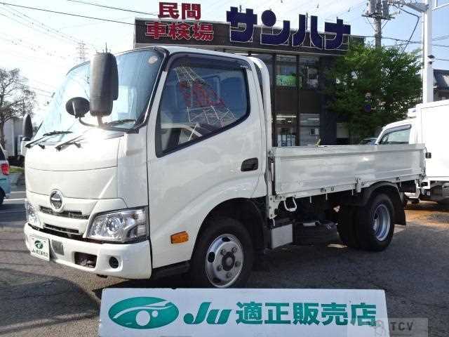 2023 Hino Dutro