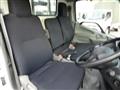 2023 Hino Dutro