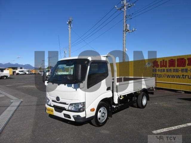 2025 Hino Dutro