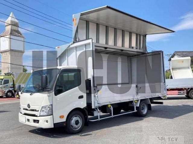 2025 Hino Dutro