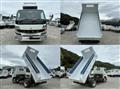 2023 Mitsubishi Fuso Canter