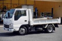 2017 Isuzu Elf Truck