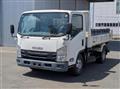 2020 Isuzu Elf Truck