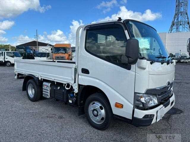 2026 Hino Dutro