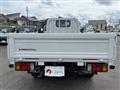 2020 Isuzu Elf Truck