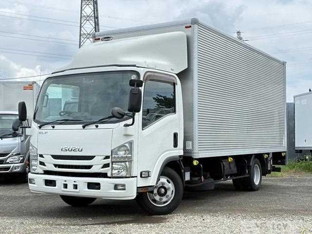 2020 Isuzu Elf Truck