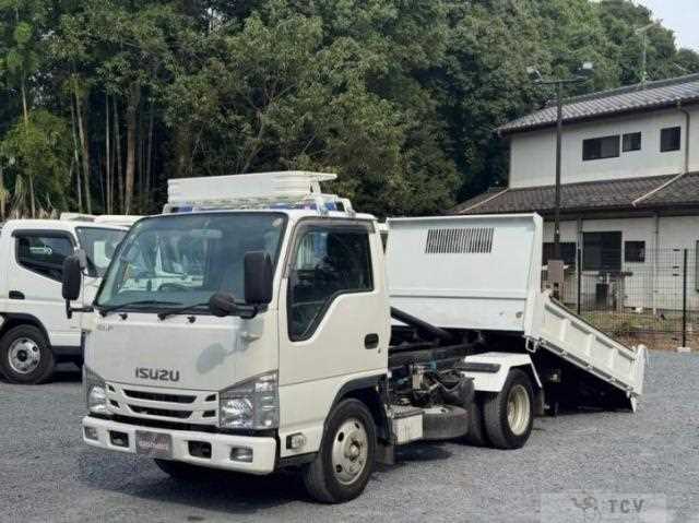 2017 Isuzu Elf Truck