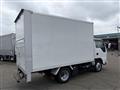 2016 Isuzu Elf Truck