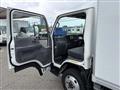 2016 Isuzu Elf Truck